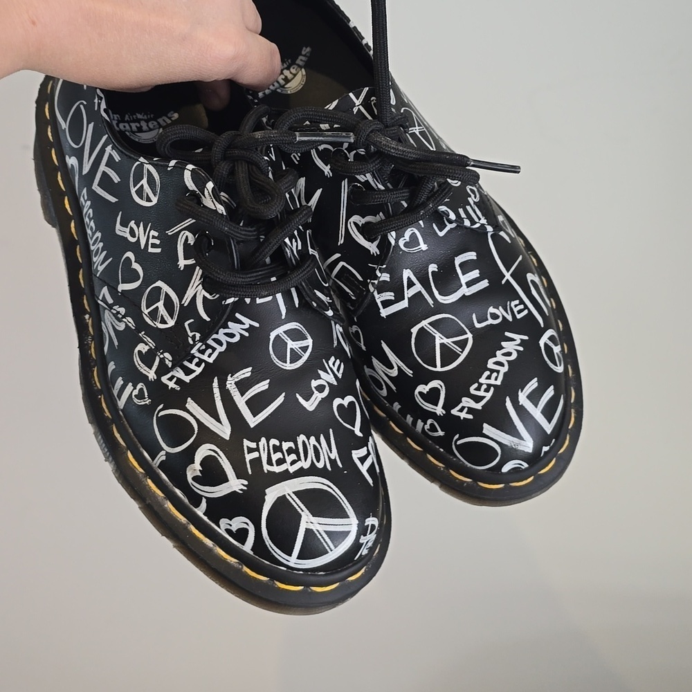 Dr.Martens 1461 Script Peace Love Freedom Black Oxford Shoes - Picture 3 of 11